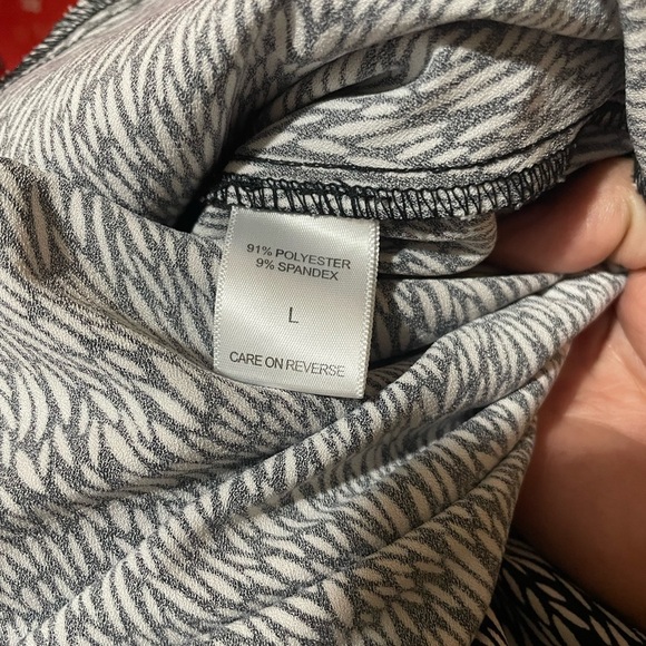 New York & Company Monochrome Patterned shorts jumpsuit - Picture 8 of 8